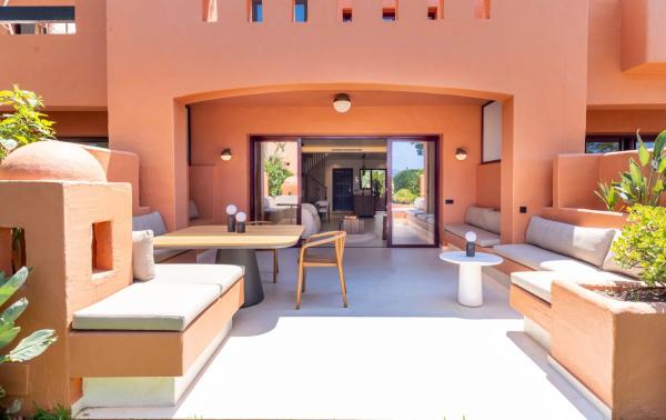 Chalet independiente en venta en Barrio Lomas de Marbella Club, Marbella
thumbnail 2