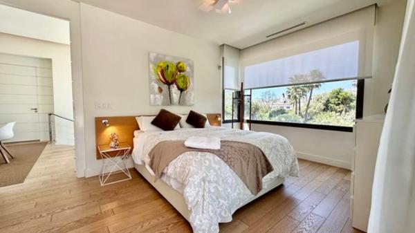 Chalet independiente en venta en Calle Benaojan, 109, Marbella
 photo 4