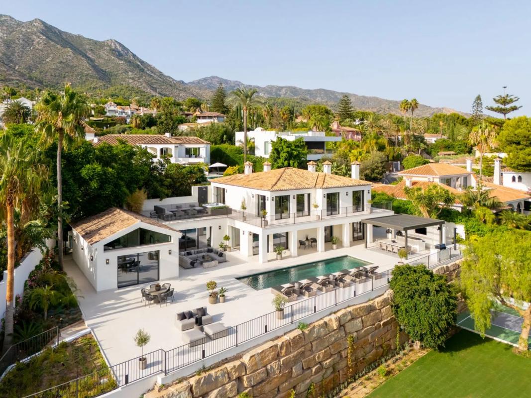 Sprzedaż niezależnego domku jednorodzinnego w Calle Cartama, 68 -70, Marbella photo 4
