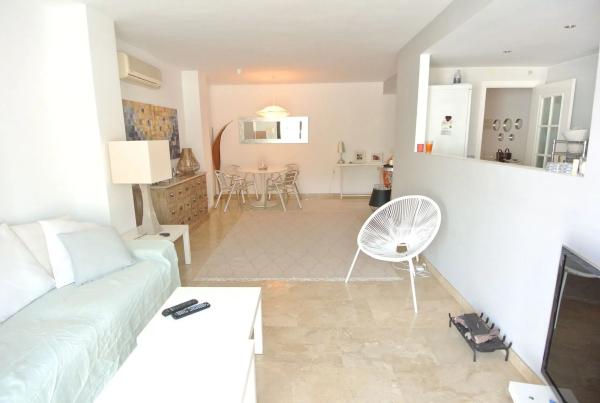 Piso en venta en Calle Sierra Bermeja, 82, Marbella
thumbnail 1