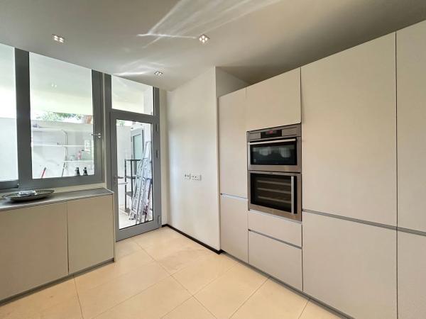 Terraced house for sale at Calle Verdi, 27 , Marbella thumbnail 2