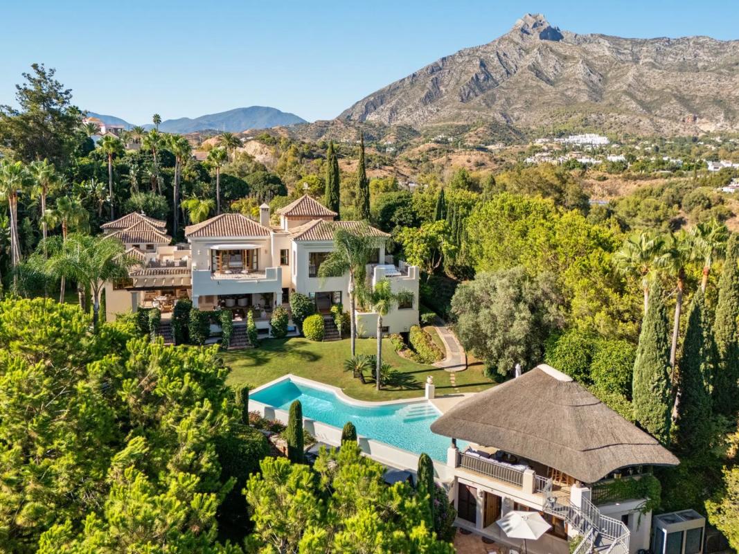 Sprzedaż niezależnego domku jednorodzinnego w Calle Sierra Nevada, 57 -55, Marbella photo 5