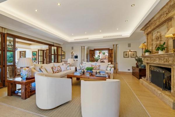 Chalet wolnostojący na sprzedaż w Urbanización Lomas de Marbella Club, Marbella thumbnail 2