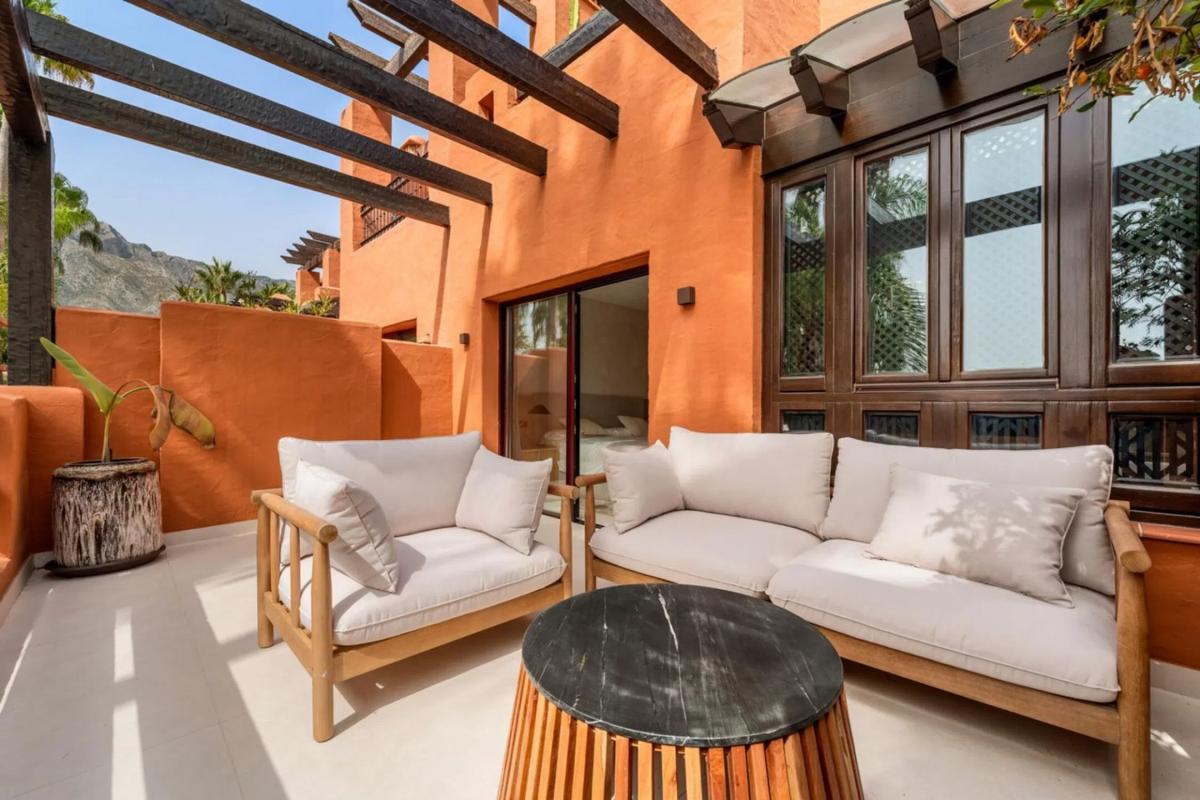 Sprzedaż szeregowego domku w Barrio Lomas de Marbella Club , Marbella photo 5