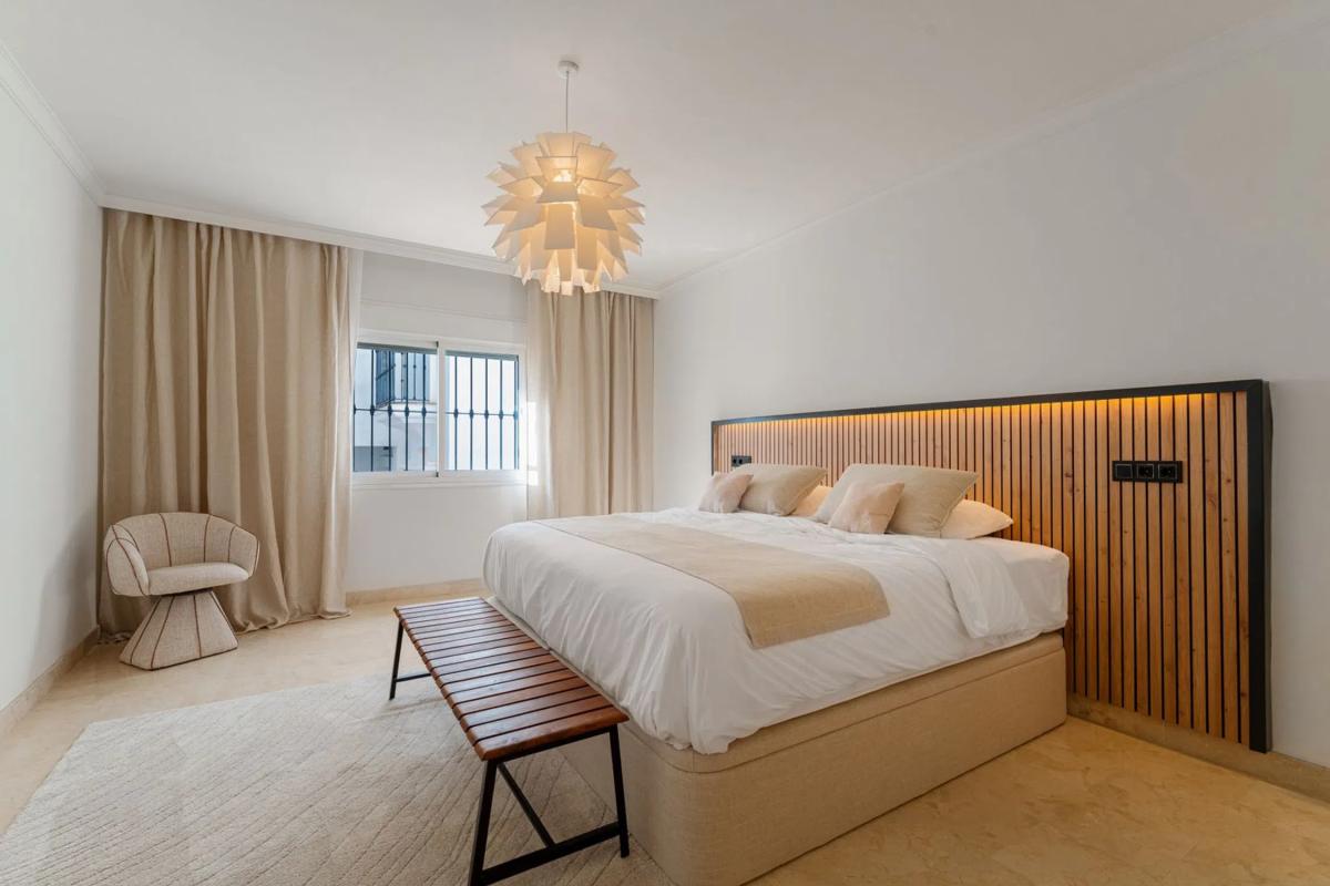 Sale of apartment in Calle Lago de los Cisnes, 28 -1, Marbella
photo 3