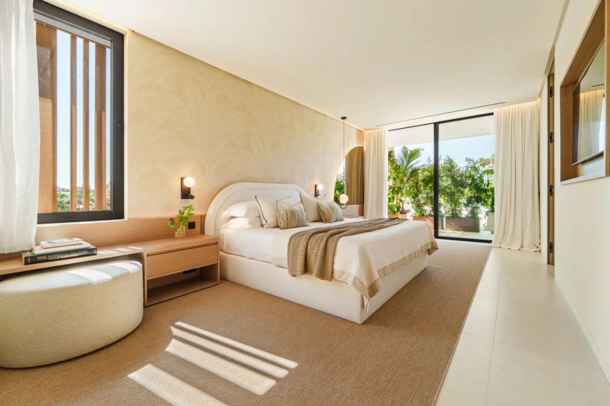 Sale of independent chalet in Calle Sierra Nevada, Marbella
photo 2