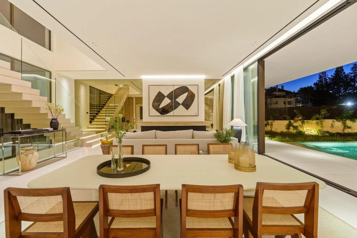 Sale of independent chalet in Calle Sierra Nevada, Marbella
photo 4