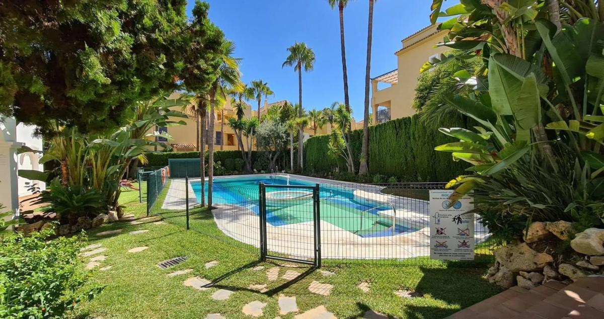 Venta de piso en Avenida Piedramar, 11, Marbella
 photo 2