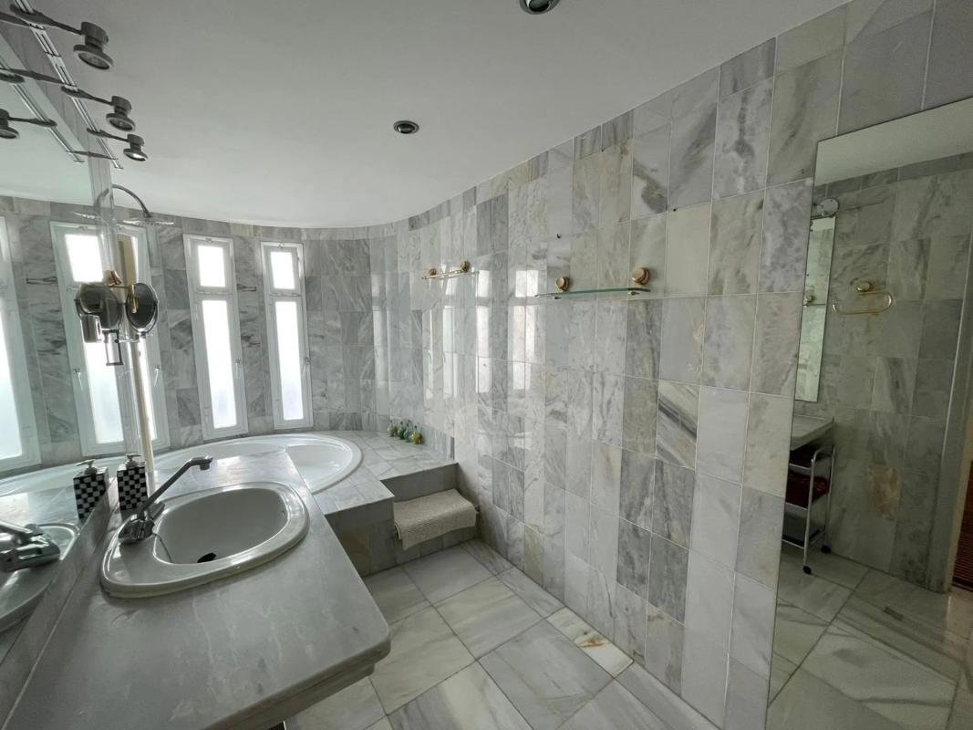 Venta de piso en Avenida Piedramar, 1 D, Marbella
photo 2