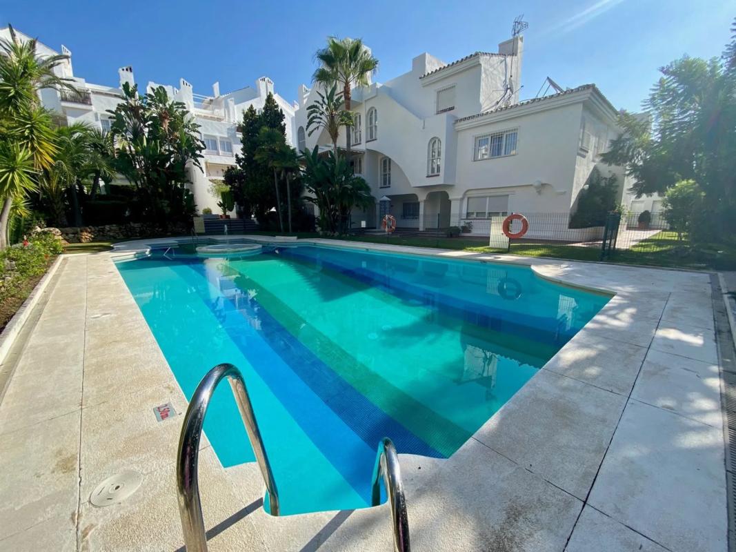 Venta de piso en Avenida Piedramar, 11, Marbella
photo 3