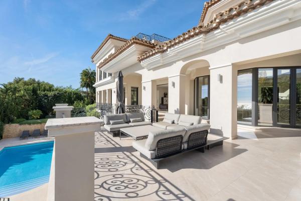 Chalet wolnostojący na sprzedaż w Calle Mozart, 10, Marbella thumbnail 2