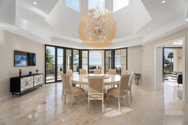 Chalet wolnostojący na sprzedaż w  Calle Mozart, 10, Marbella photo 4