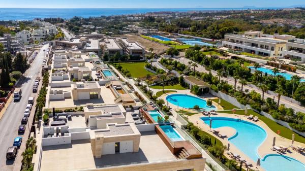 Duplex en venta en Barrio Las Lomas de Río Verde, Marbella thumbnail 1