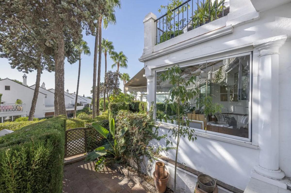 Sprzedaż szeregowego domku w  Barrio Nagüeles , Marbella photo 4