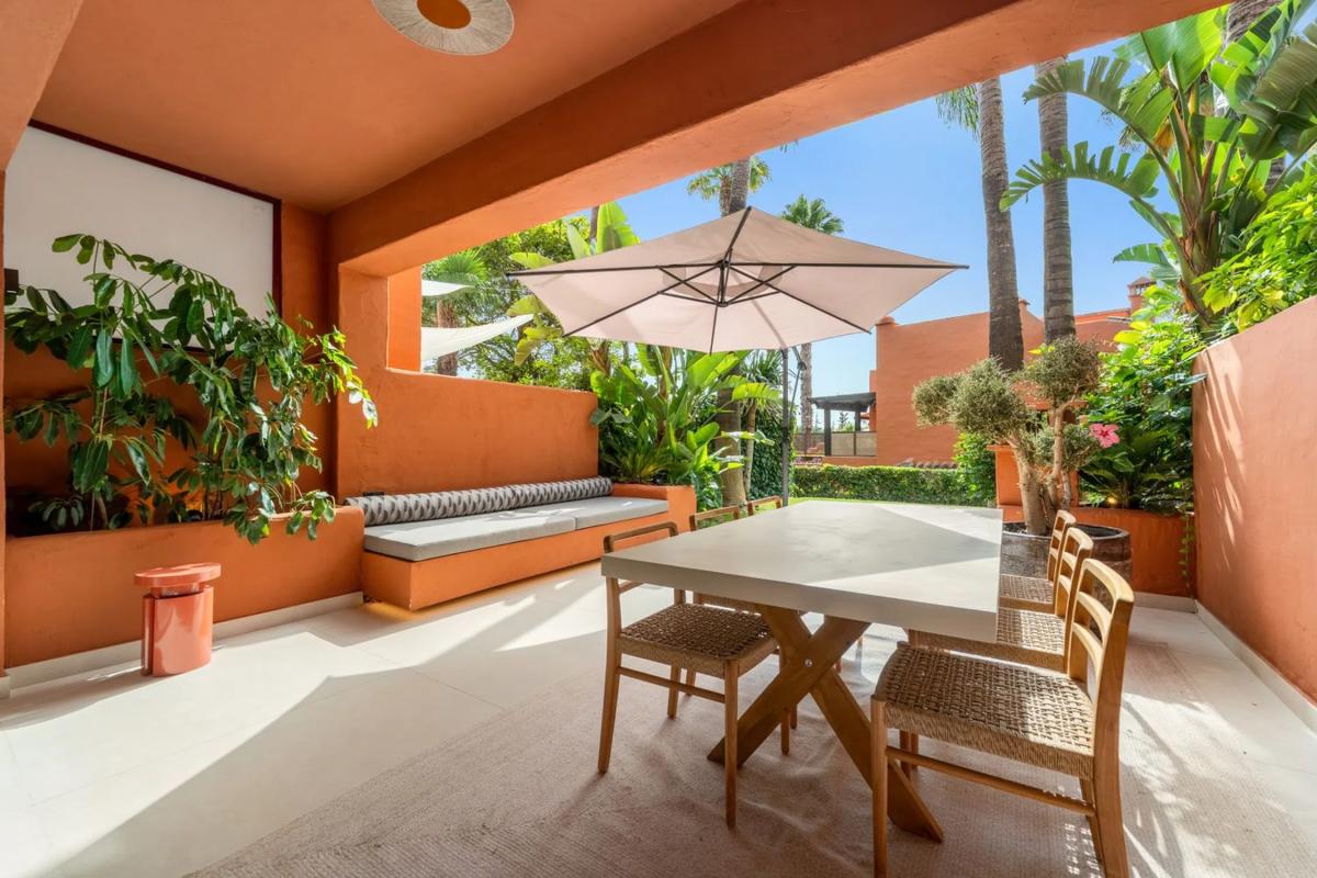 Sprzedaż szeregowego domku w Barrio Lomas de Marbella Club , Marbella photo 5