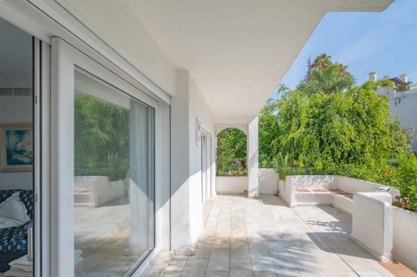 Piso en venta en Comunidad Alhambra del Mar s/n, Marbella
thumbnail 2