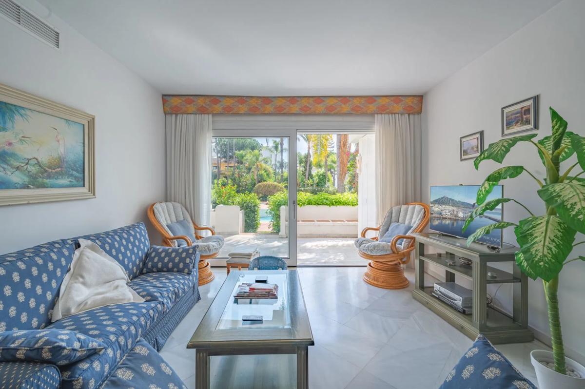 Продажа квартиры на Comunidad Alhambra del Mar s/n, Марбелла
photo 4
