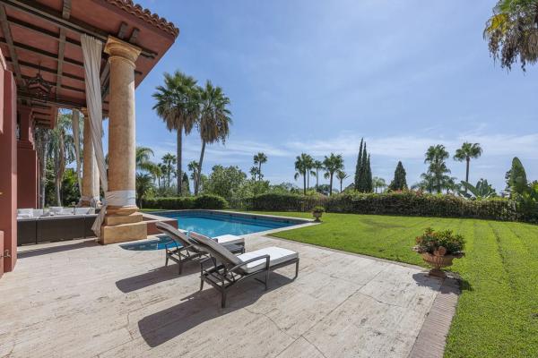 Chalet wolnostojący na sprzedaż w  Calle Vivaldi, 67 -43, Marbella photo 4