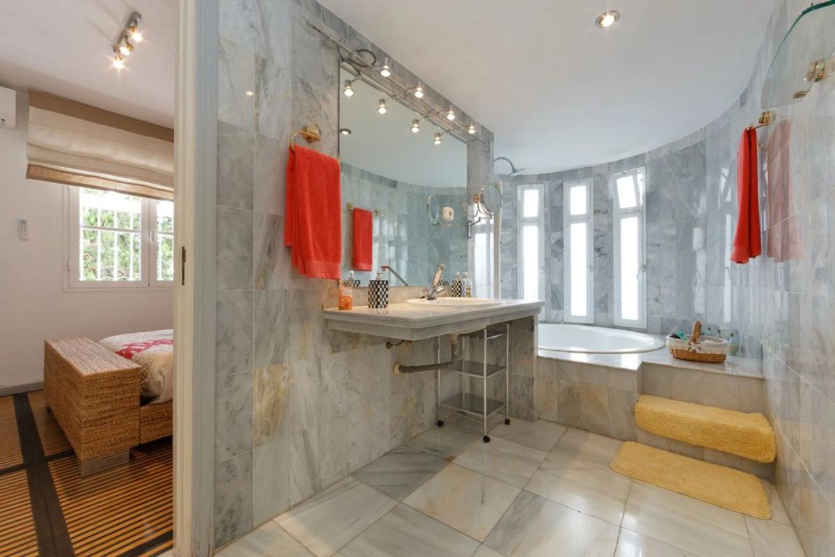 Venta de piso en Barrio Nagüeles, Marbella
photo 1