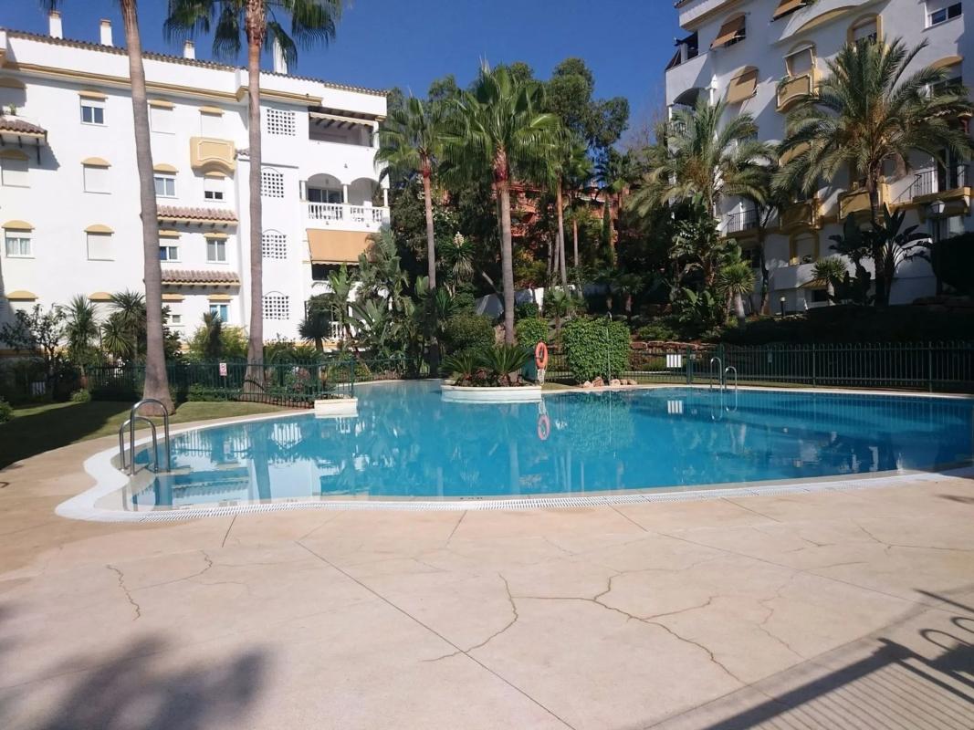 Sprzedaż duplexu w Avenida Conde Rudi, 1, Marbella photo 3