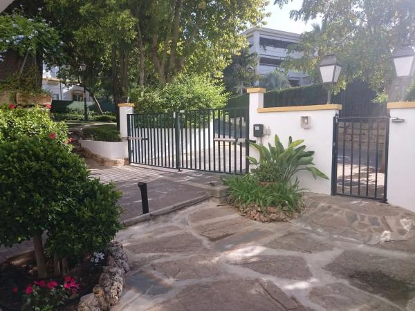 Duplex en venta en Avenida Conde Rudi, 1, Marbella photo 4