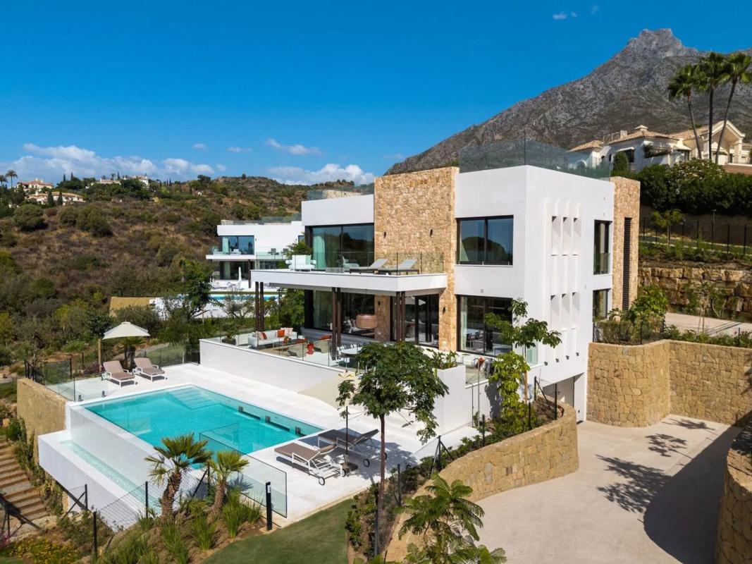 Venta de chalet independiente en Vía, Marbella
photo 1