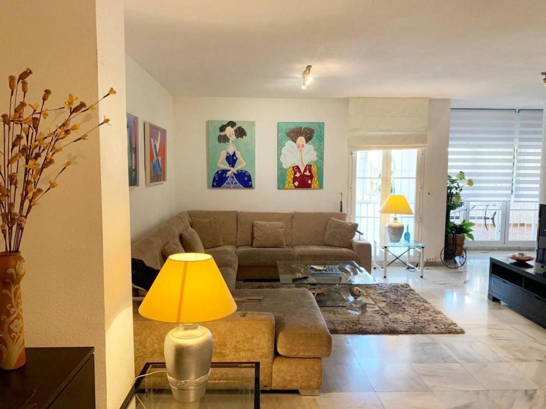 Продажа квартиры на Avenida Piedramar, Марбелла
photo 4