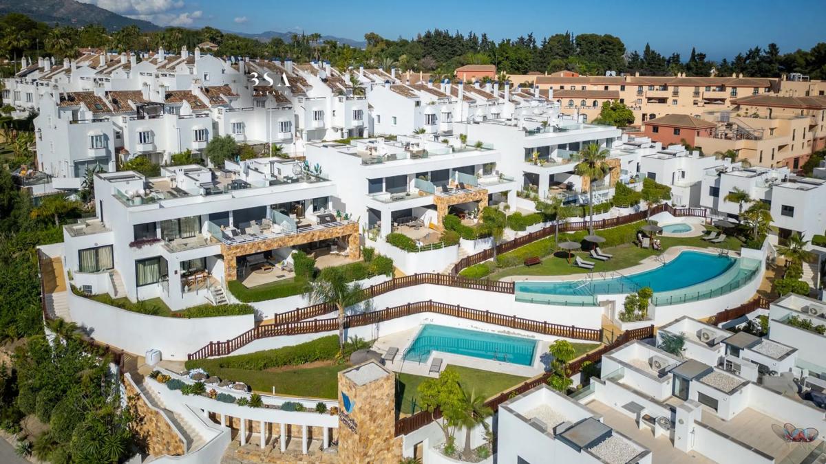 Properties for sale and rent in Spain photo 2