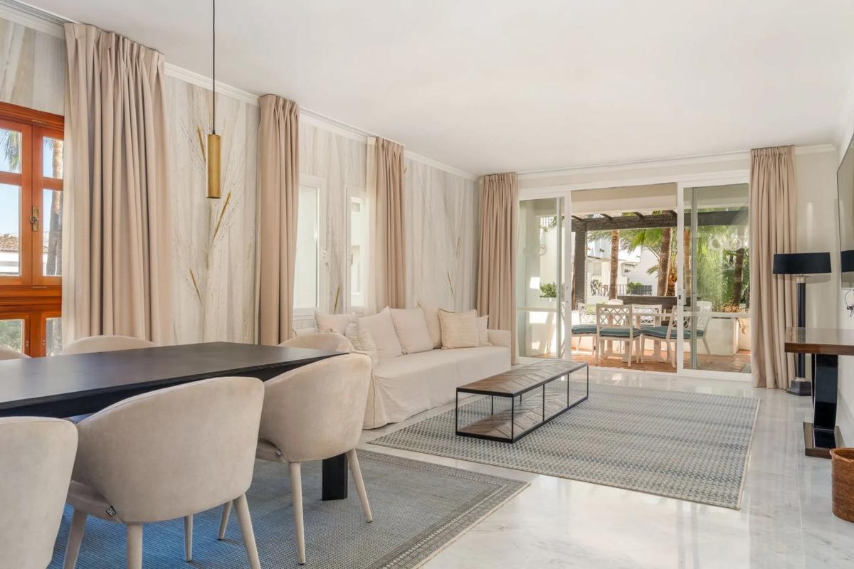 Sprzedaż duplexu w Conjunto Jardín Andaluz, Marbella photo 1