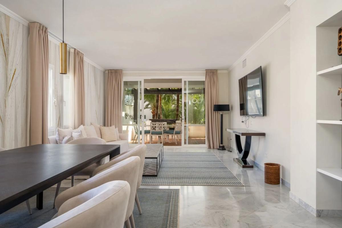 Sprzedaż duplexu w Conjunto Jardín Andaluz, Marbella photo 2