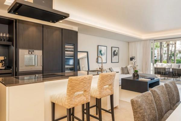 Piso en venta en Conjunto Jardín Andaluz, Marbella
 photo 4