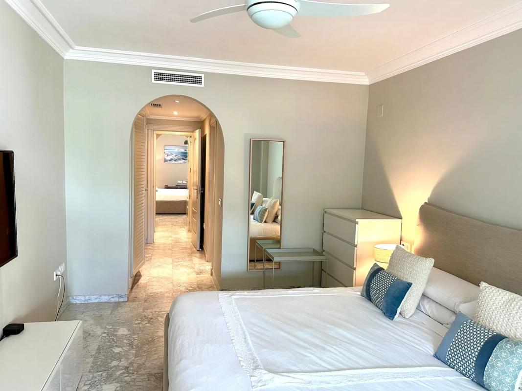 Sale of apartment in N-340, 1, Marbella
photo 5