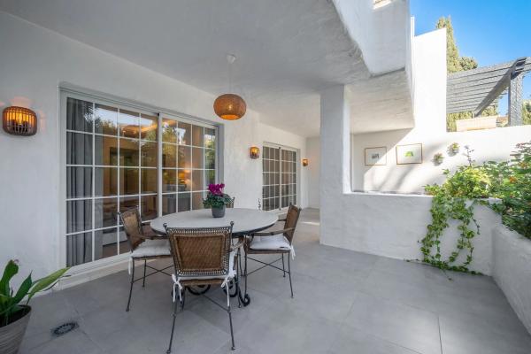 Piso en venta en Puente Romano, 1, Marbella
thumbnail 1
