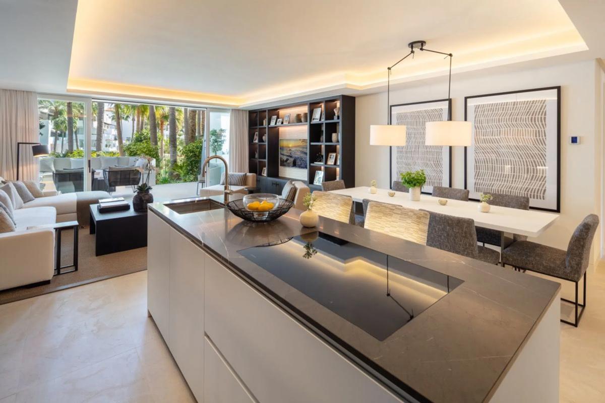 Sale of apartment in Puente Romano s/n, Marbella
 photo 5