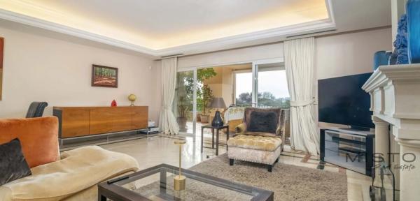 Piso en venta en Calle Sierra Bermeja, Marbella
thumbnail 1