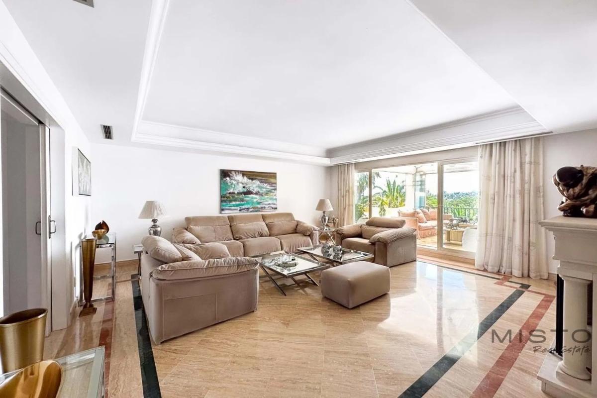 Venta de piso en Calle Sierra de Ronda, Marbella
photo 4