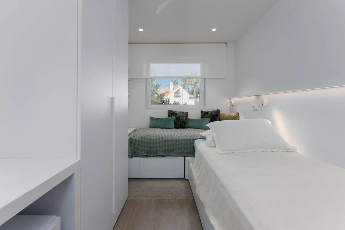 Sale of apartment in Calle Roy Boston, 16, Marbella
 photo 5