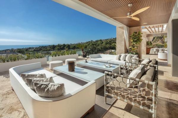 Chalet wolnostojący na sprzedaż w Calle 2, Marbella thumbnail 2