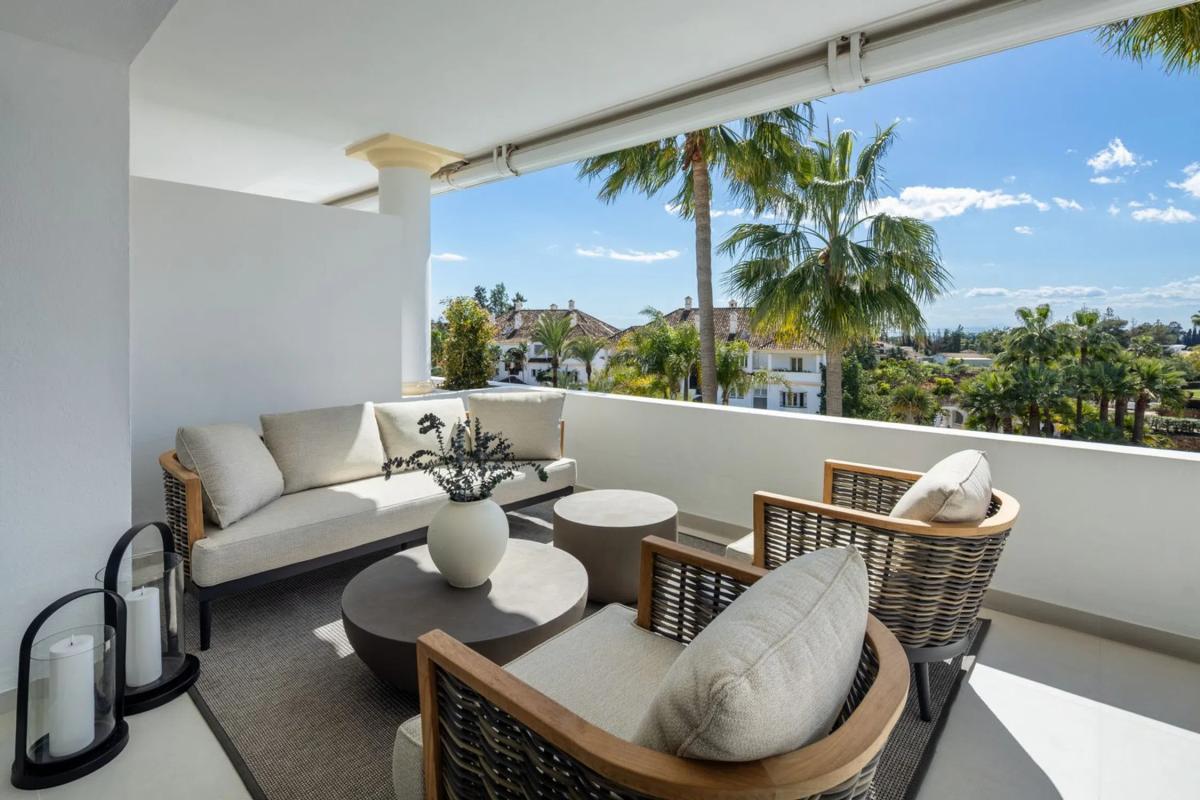 Sprzedaż duplexu w Barrio Lomas de Marbella Club, Marbella photo 2