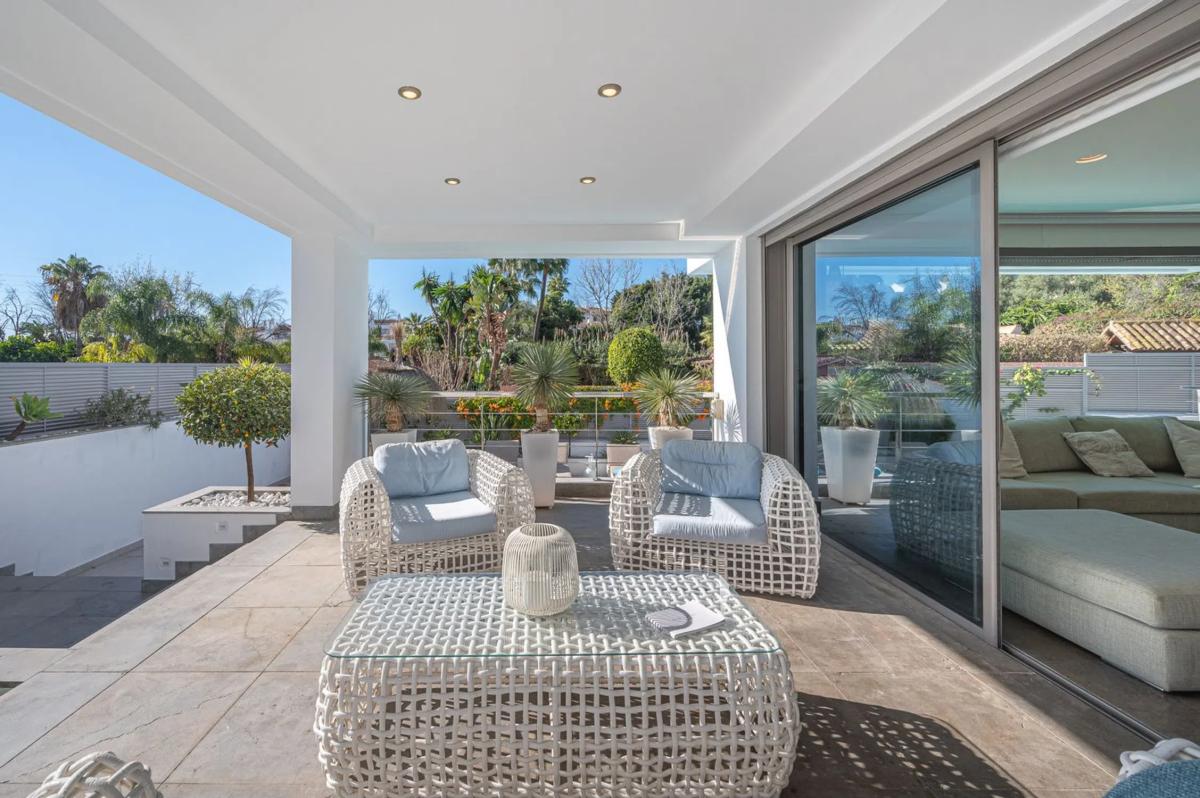 Sale of independent chalet in Barrio Nagüeles, Marbella
 photo 5