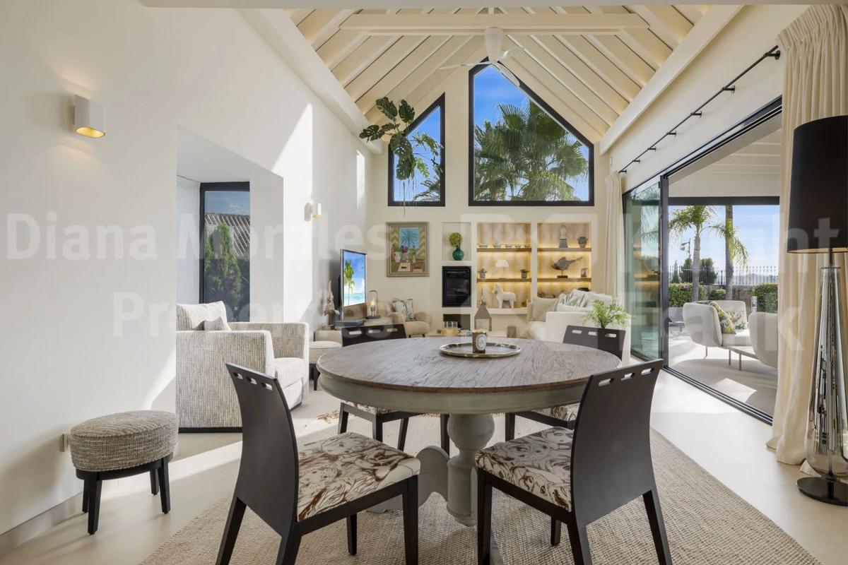Sprzedaż niezależnego domku jednorodzinnego w Barrio Lomas de Marbella Club, Marbella photo 5