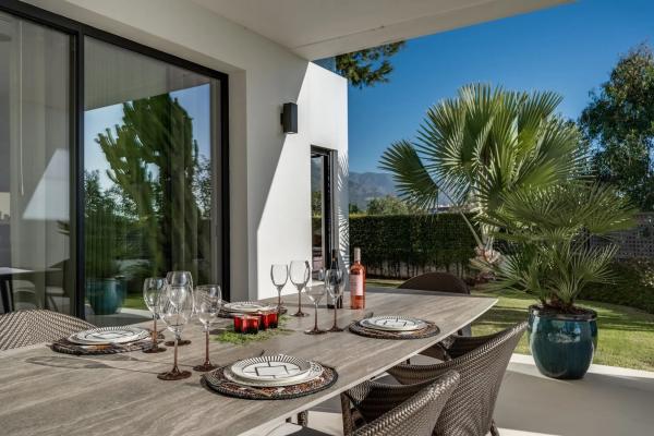 Independent chalet for sale in Calle Cerro Muriano, Marbella
 photo 3