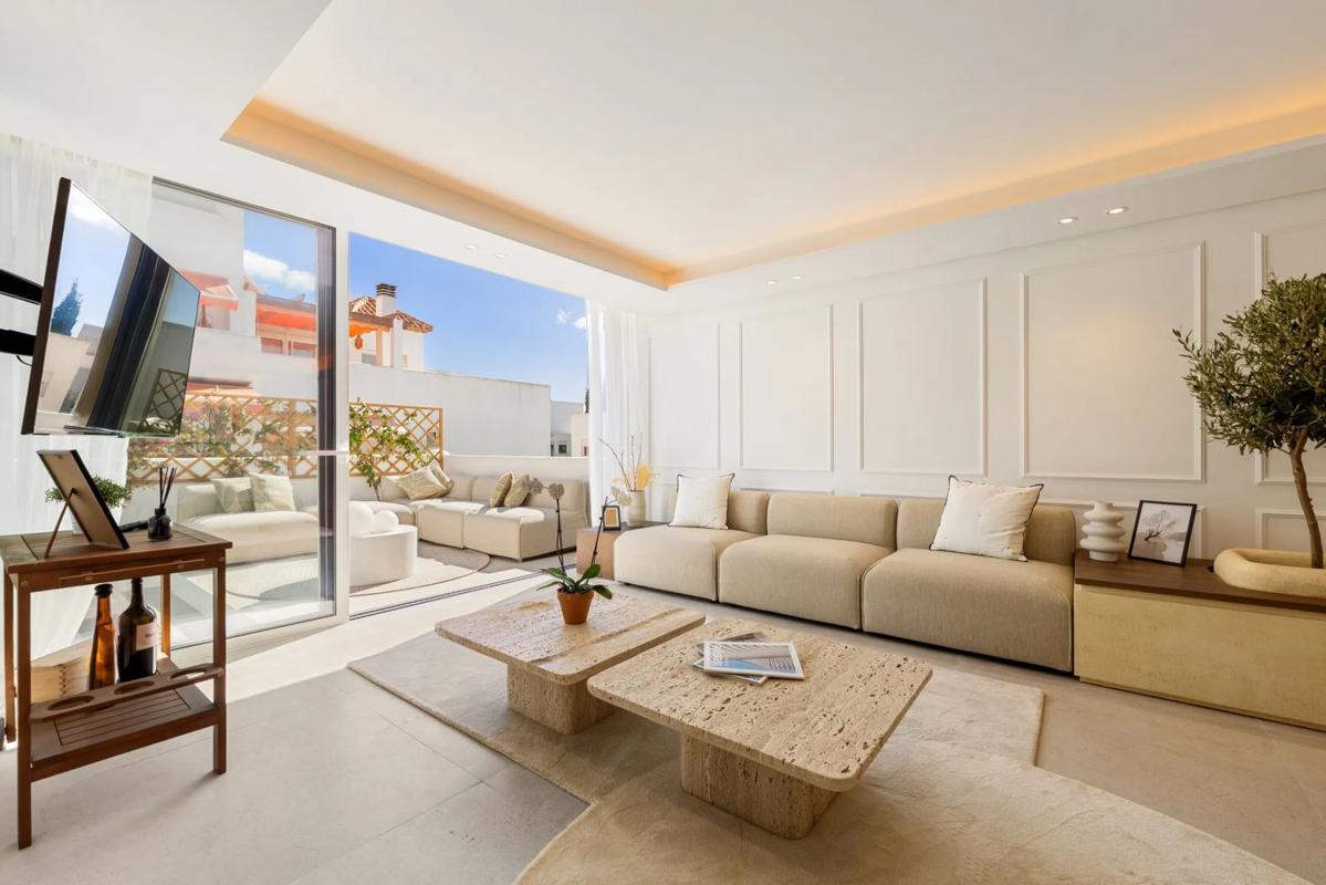 Venta de chalet adosado en  Calle Calomela, 9 -1 , Marbella photo 4