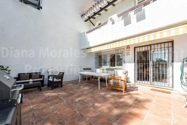 Dom szeregowy na sprzedaż w  Avenida de Ceuta , Marbella photo 3