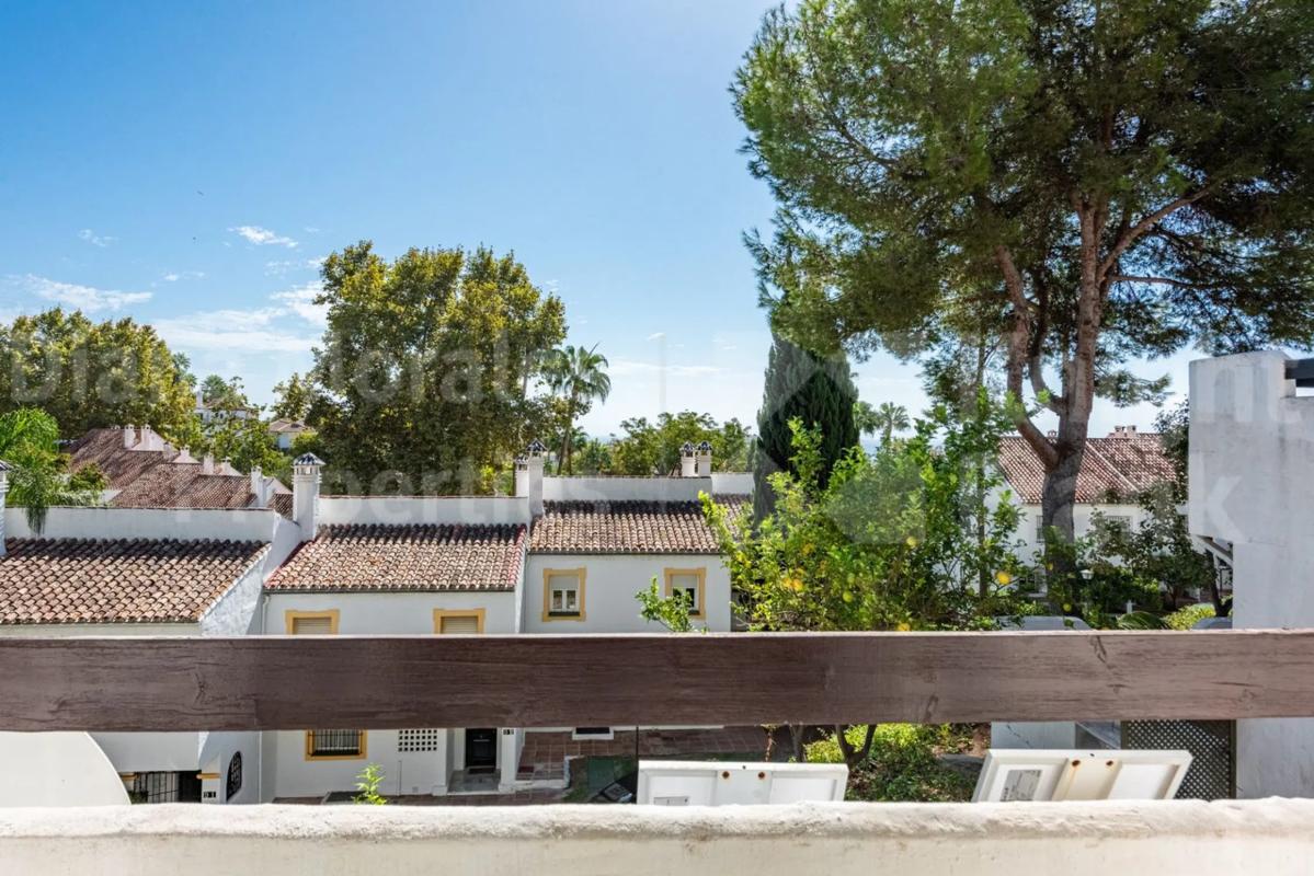 Venta de chalet adosado en  Avenida de Ceuta , Marbella photo 5
