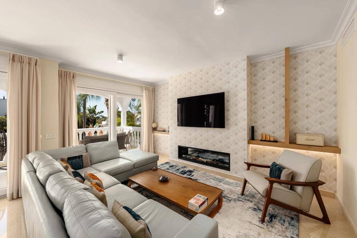 Sprzedaż niezależnego domku jednorodzinnego w Barrio Sierra Blanca, Marbella photo 4