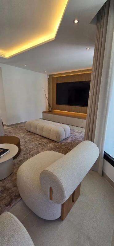 Venta de chalet adosado en Calle Casares , Marbella photo 1