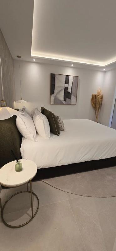 Venta de chalet adosado en Calle Casares , Marbella photo 2