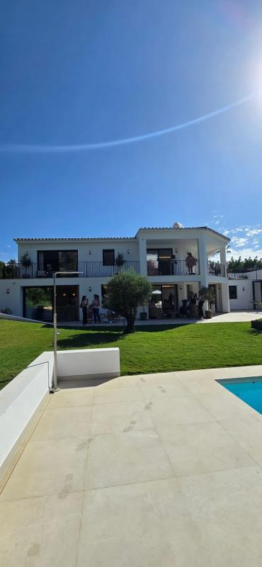 Venta de chalet adosado en Calle Casares , Marbella photo 4
