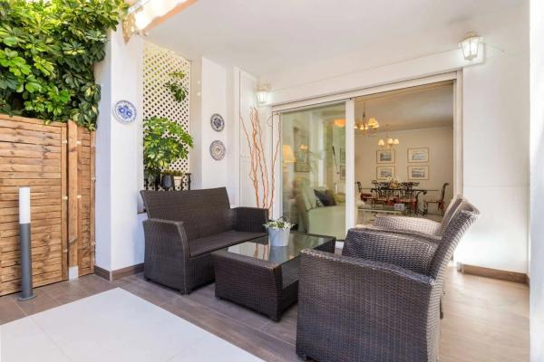 Квартира на продажу на Barrio La Carolina-Guadalpín, Марбелла photo 1